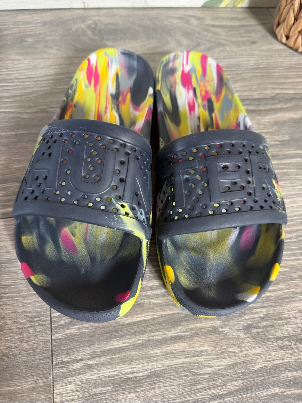 Hunter Original Lightweight Moulded Slides in Multi-Bright Marble Colorway Sz 6